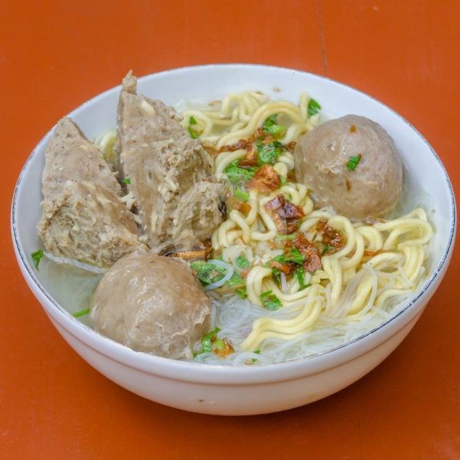 Mie Ayam menu Bakso Balungan Pak Granat, Kolonel Sugiyono