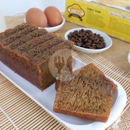 Bika Ambon Kotak Keju menu Bika Ambon Larizo, Sleman