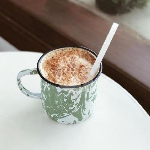 Ice Americano Rosetti menu Volks Coffee, Tegalsari