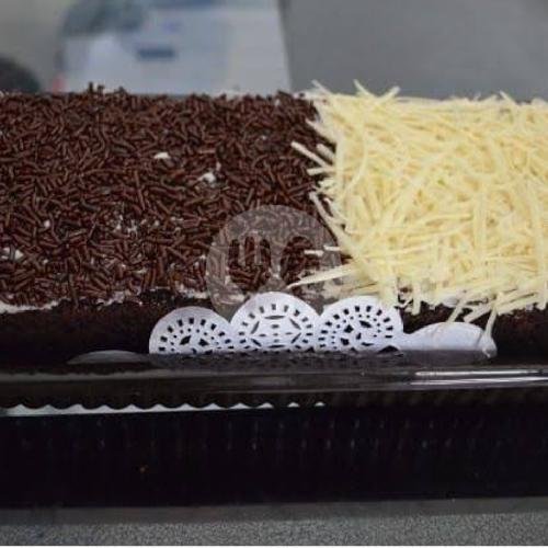 Bolu Caramel menu Toko Bolu Arum Sari, Pondok Bambu