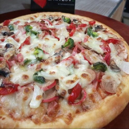 Meat Supreme Medium menu Pizza In Love, Pondok Hijau Permai