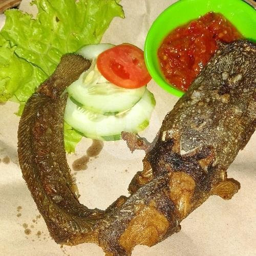 Tongseng Ayam Negri Brambang Salam menu Griya Dhahar Brambang Salam, Tempuran
