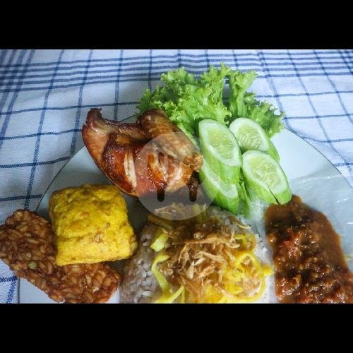 Nasi Uduk Cinta di Moh Toha: Surga Kuliner yang Bikin Baper di Bandung