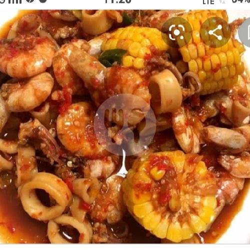 Ikan GURAME segar Saus Padang menu Strawberry Seafood, Warung Lobak