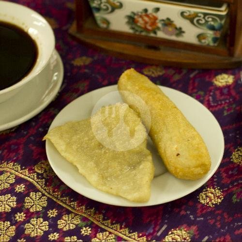 Pempek Lenjer Besar menu Putra Sriwijaya, Cikini