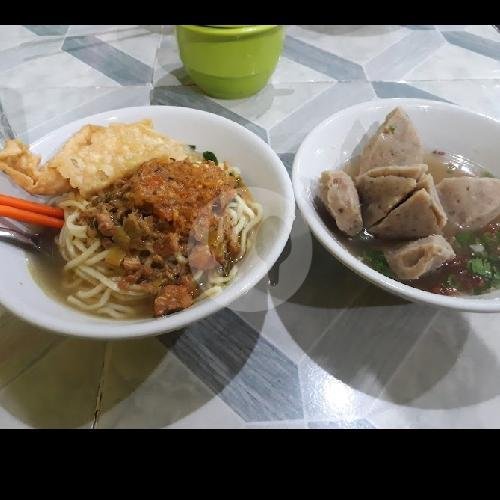 Mie Ayam menu Bakso Dan Mie Ayam Restu, Utara Stadion