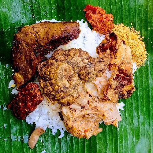 Nasi Campur Jantung menu Nasi Buk Gang Semarang, Puncak Mandala