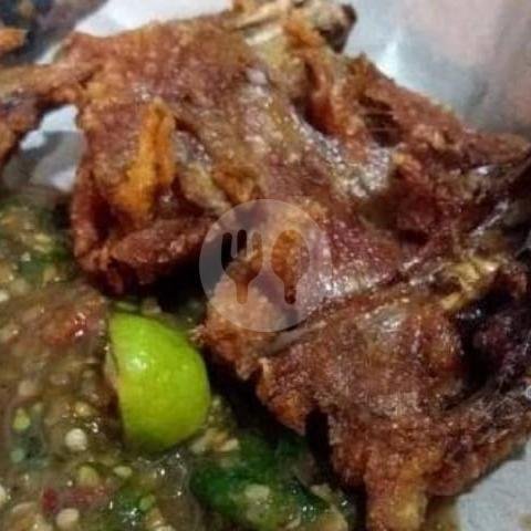 Lele Sambal Rampai menu Pencok Koko, Mangga Besar