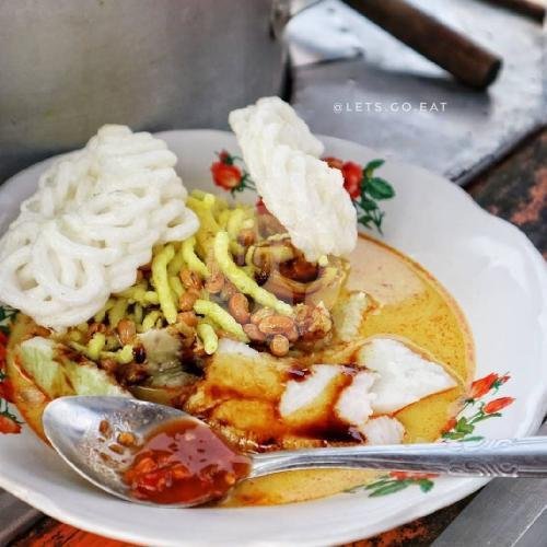 Lontong Kari Pasko: Surga Lontong Kari di Bandung yang Wajib Dicoba