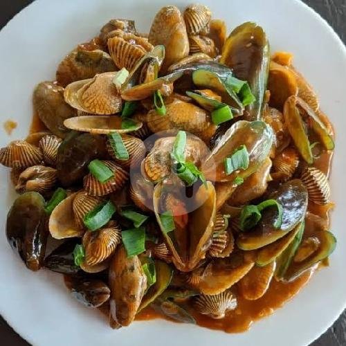 Cumi Porsian menu Kerang Ngenes & Ayam Bakar Baim, Cipedes