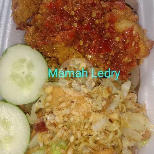 Baso Ikan Campur menu Seblak Mamah Ledry, Gapura Griya Saphira