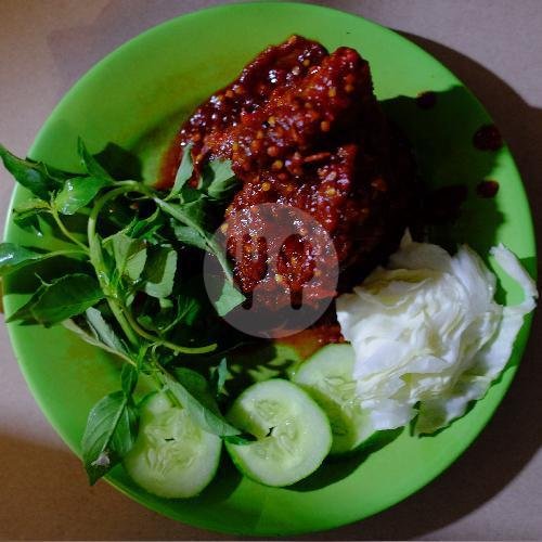 Ayam Goreng Balado + Nasi menu Suromadu 99 Palbatu, Doktor Saharjo