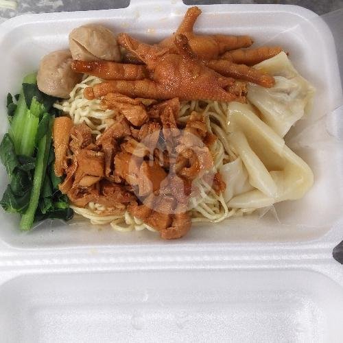 Mie Ayam Pangsit Goreng+Bakso Dan Telur menu Mie Ayam Bude Gendut, Jatinegara