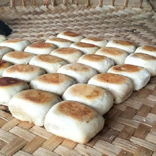 Latopia Coklat menu Kue Pia Keysha (Latopia Khas Tegal), Jl Semarang Debong Tengah