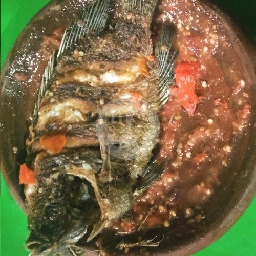 Review Lalapan Nasi Uduk Amarta: Surga Kuliner di Malang