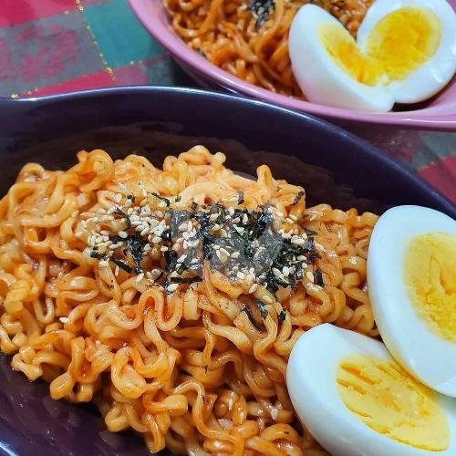 Lumpia Ayam Suwir Pedas menu Arumi Kitchen