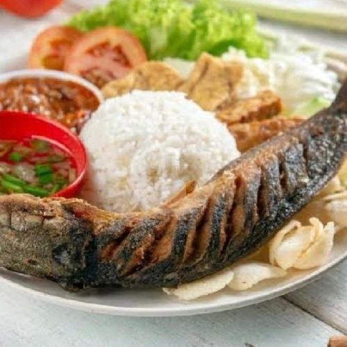 Bebek Dada Bakar/goreng menu Nasi Uduk 79 Tiyan Jaya Mangkuyudan, Mangkuyudan