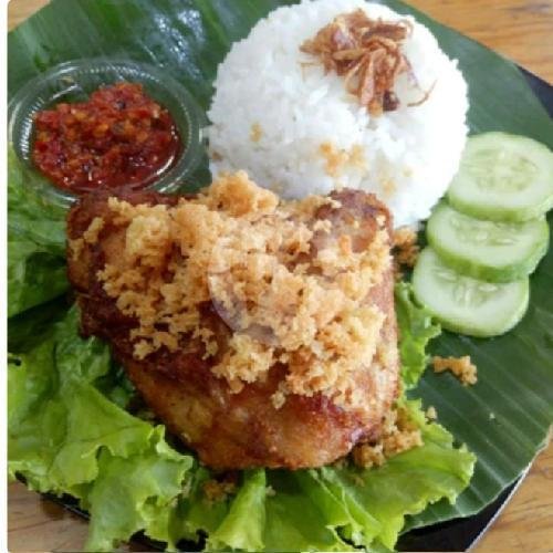 Paket Sayap Goreng isi(2) + Nasi . Gratis Teh.Hangat/Air.Mineral menu Mikayla Ayam Kremes & Ayam Geprek, Gedangan
