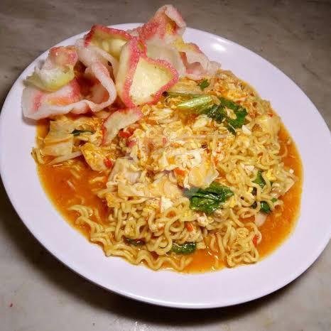 Indomie Rebus Telur menu Warmindo Togar