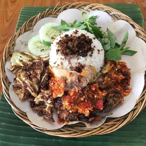 Nasi Bebek menu Sego Sambel Cak RI, Wonokromo