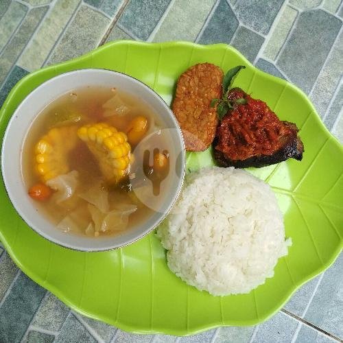 Ikan Panggang Tongkol menu Sayur Asem Pecak Ikan Mba Anggi, Noyontaan