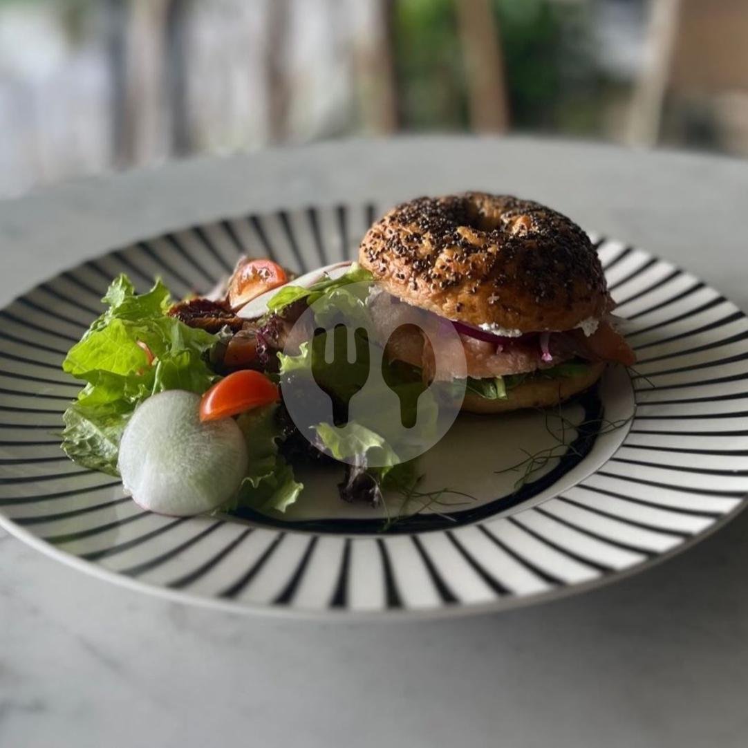Chicken Wings menu Makabana Creative Space & Coffee, Candisari