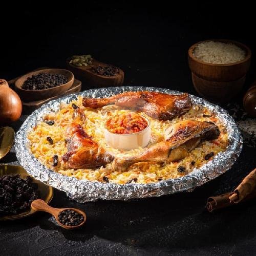 Nampan Kebuli Ayam Isi 5 menu Kebuli Abuya Surabaya, Ketintang