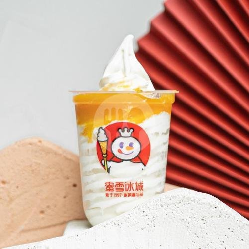 Berry Bean Sundae menu Mixue, Ampel