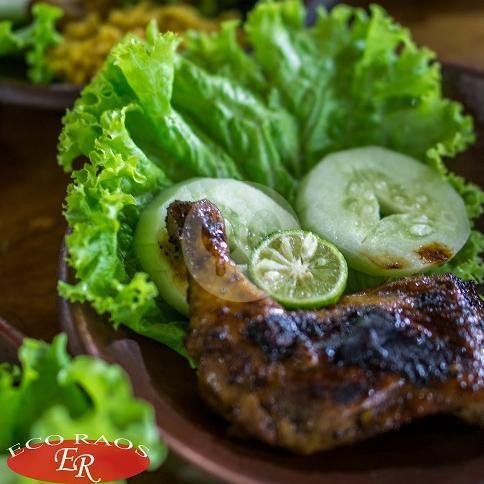 Ayam Bakar menu Ayam Gepuk Eco Raos, Pleburan
