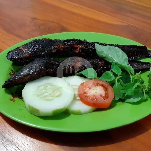 Lele Goreng menu Warung Arofah Bululawang