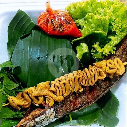 Nasi + Ayam Goreng + Tahu + Tempe + Kol Goreng menu Pecel Lele, Astana Anyar