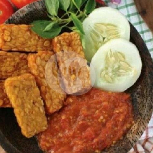 Nasi Goreng Tresno AJ menu Angkringan Jabrik, Aquamarin