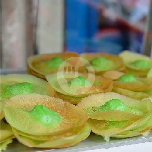 Aneka Kue Jadul: Menemukan Nostalgia Manis di Stasiun Tebet
