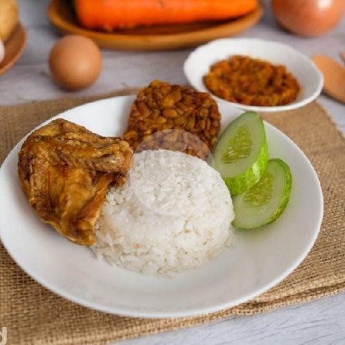 Pecel Ayam Demangap + Es Teh Manis menu Demangap, Senen