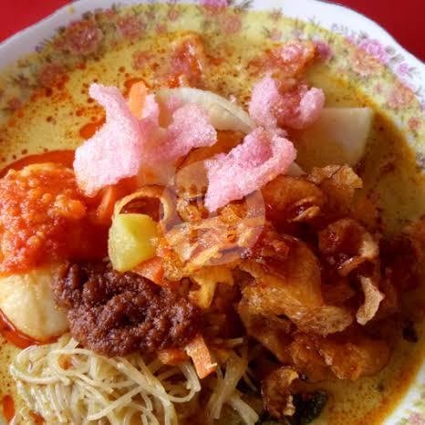Lontong Medan + Telor+mie menu Ampera Pincuran Tujuh, Perintis Kemerdekaan