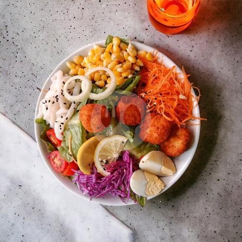 Crispy Chicken Wrap (526.18 KCal) menu Super Salad, Binus Syahdan