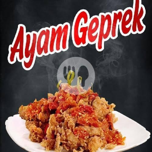 Mie Goreng Pedas Mampus Dengan Saus Lava menu Astreila Kitchen, Ayam Geprek, Bakmie & Jajanan, Margamulya Indah Regency
