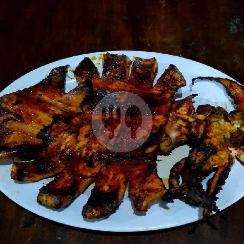 Ayam Penyet Pejantan menu Rumah Seafood