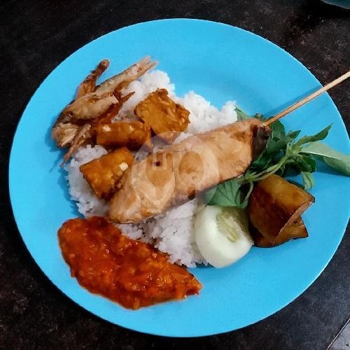 Review Kuliner: Sego Sambel Sepanjang di Taman, Sidoarjo