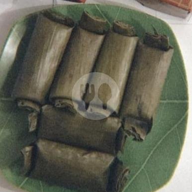 Arem Arem Oncom menu Vinna Cake