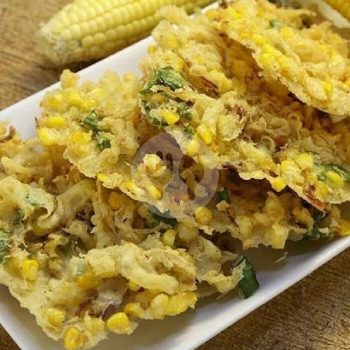Perkedel Jagung menu Dapur Manado, Melati Kulon