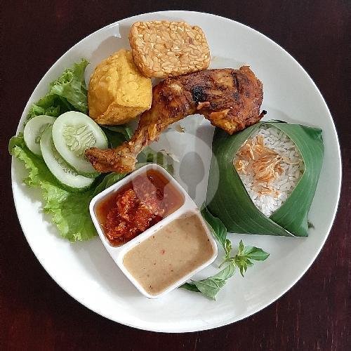 Nasi Uduk Bebek Goreng Bumbu menu Nasi Uduk Ayam Tulang Lunak Pak Eddy, Kebon Sirih Timur