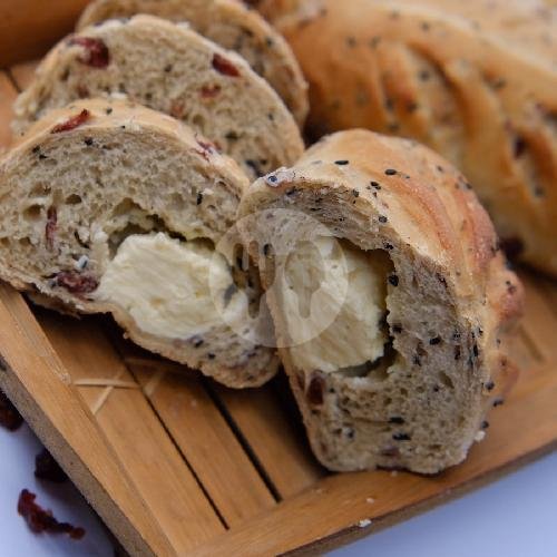 SofDoh: Surga Roti Sourdough yang Wajib Dikunjungi di Surakarta