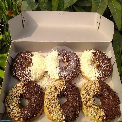 PAKET KACANG menu Donat ALMA, Puspowarno