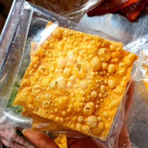 Kerupuk Ulir menu Mie Ayam Bangka Asan, Perumnas Klender