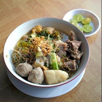 Coto Makassar menu Konro Daeng & Mih Kocok Mang Dadeng, Citarum