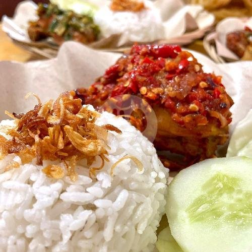Ayam Penyet (+nasi) menu Soto Kudus & Nasi Pindang SULAMET Bu Mila, Kartasura
