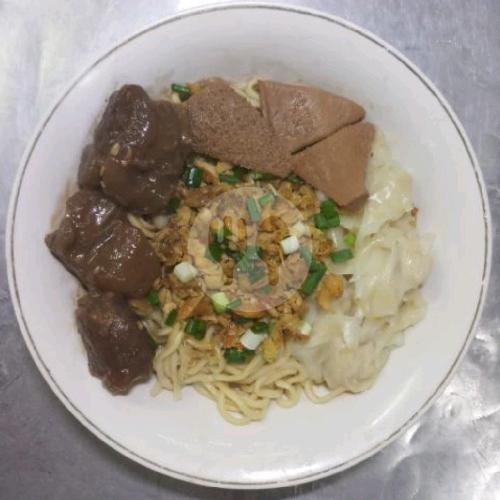 Pangsit Mie Babat Otot menu Pangsit Mie Babat Otot Jembatan Merah, Gubeng