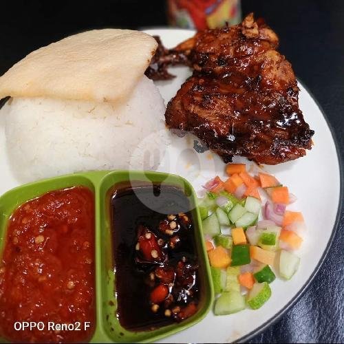Ayam Bakar Utuh Pedas Manis menu Ayam Bakar Beda Rasa, Rajawali