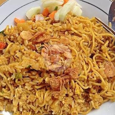 Magelangan menu Bakmi Goreng Jawa Pak Bejo, Jl. Sorowajan Baru